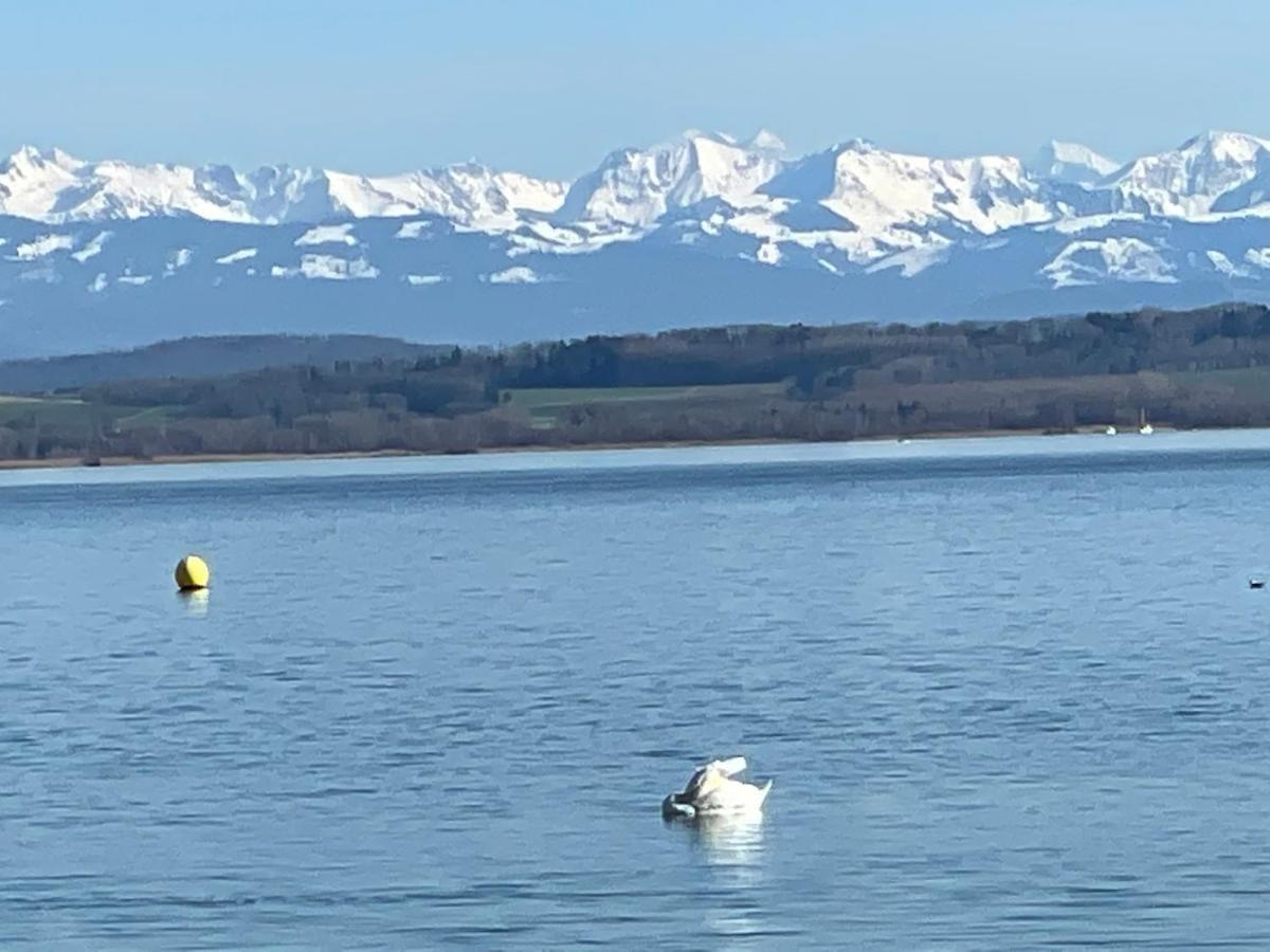 La Maison Bleue A 2 Pas Du Lac Du Neuchatel Hotel Hauterive  Ngoại thất bức ảnh